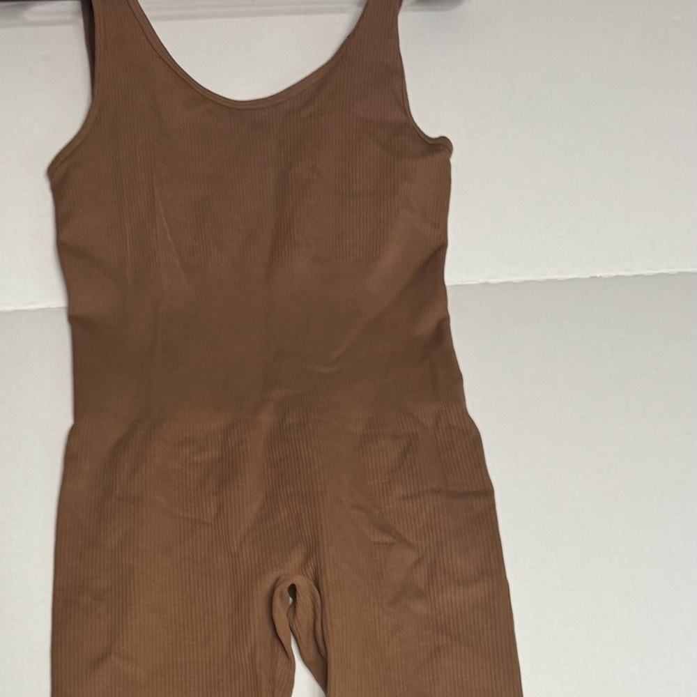 Women’s Ribbed Corduroy Stretch Pants in Brown